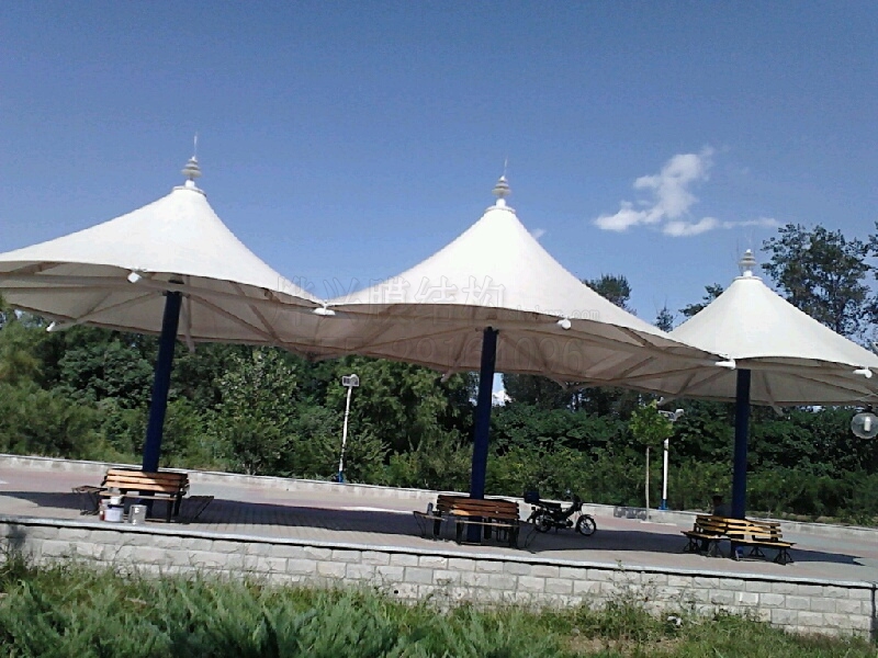 多雨天氣，膜結(jié)構(gòu)膜面會積水？