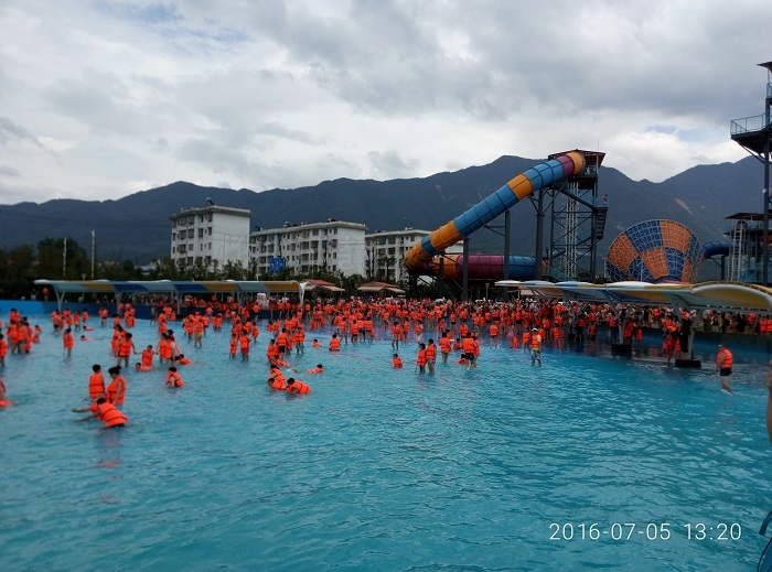 柿竹園水世界膜結(jié)構(gòu)通道休息區(qū)-燁興膜結(jié)構(gòu) 柿竹園水世界膜結(jié)構(gòu)通道休息區(qū).jpg