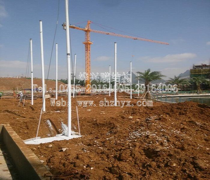 廣西賀州嘉年.濠庭景觀膜結(jié)構(gòu)遮陽棚鋼結(jié)構(gòu)安裝-深圳市燁興膜結(jié)構(gòu)工程有限公司 廣西賀州嘉年.濠庭景觀膜結(jié)構(gòu)遮陽棚鋼結(jié)構(gòu)安裝.jpg