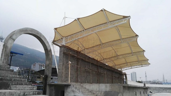 貴陽膜結(jié)構(gòu)看臺側(cè)面.jpg