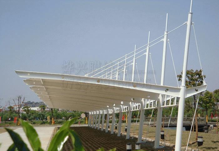 膜結(jié)構(gòu)車(chē)棚客戶(hù)一直覺(jué)得貴，跟我算材料成本