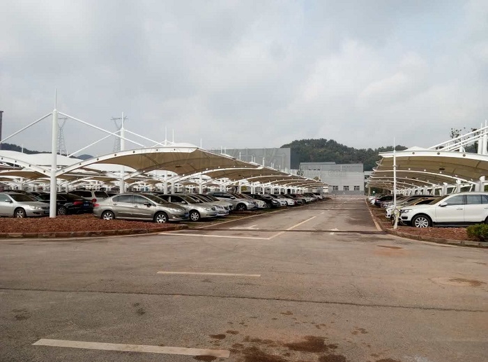 貴州卷煙廠PTFE膜結(jié)構(gòu)車棚-燁興膜結(jié)構(gòu) 貴州卷煙廠PTFE膜結(jié)構(gòu)車棚.jpg